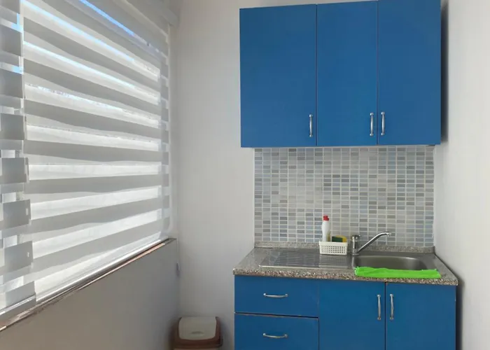 M Vera With Kitchen And