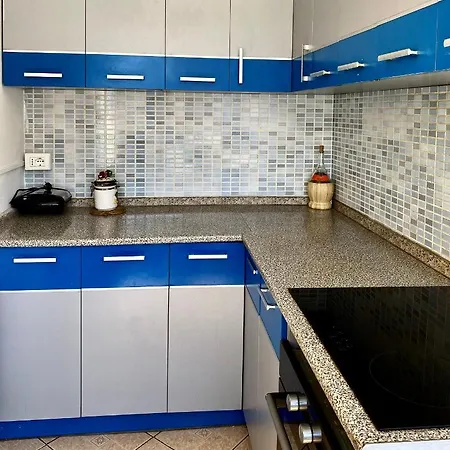 M Vera With Kitchen And 招待所 *