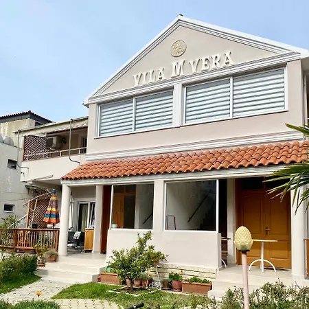 M Vera With Kitchen And Konukevi