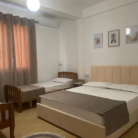 招待所 M Vera With Kitchen And Durrës